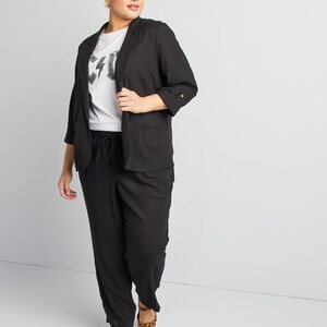 Elegant Black Women's Pantsuit
